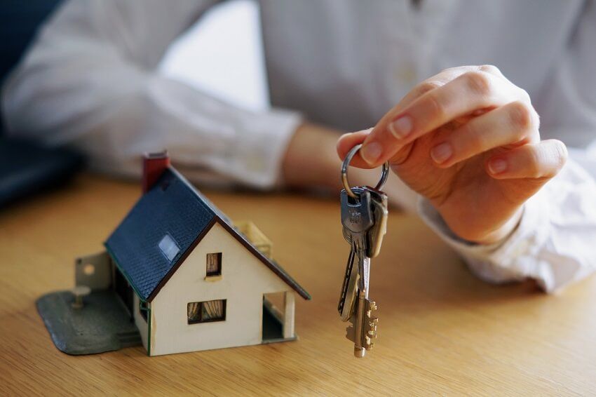 Fuera de casa sin llaves